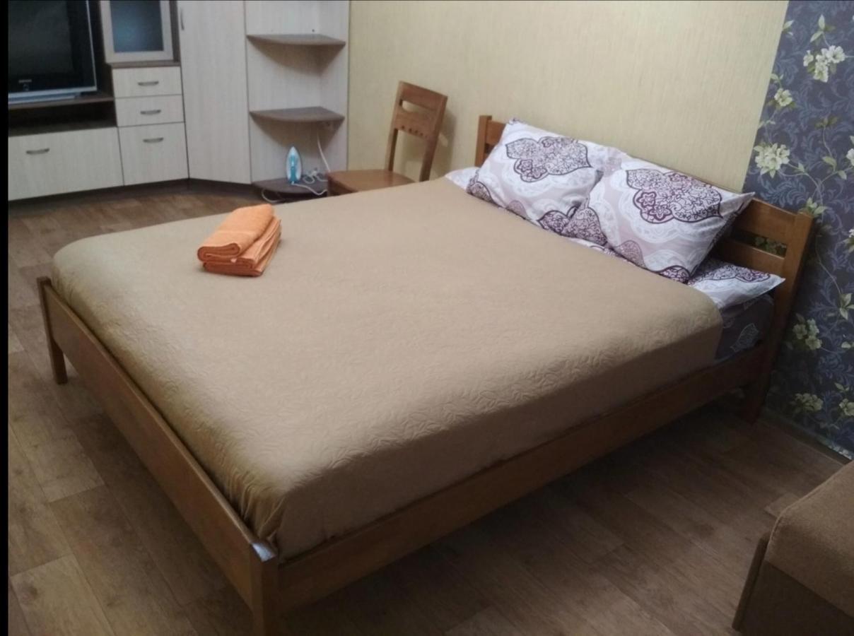 Уютная Квартира На Лётной 6 تشيرنيهيفسكا المظهر الخارجي الصورة