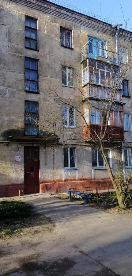 Уютная Квартира На Лётной 6 تشيرنيهيفسكا المظهر الخارجي الصورة