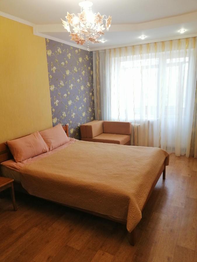Уютная Квартира На Лётной 6 تشيرنيهيفسكا المظهر الخارجي الصورة